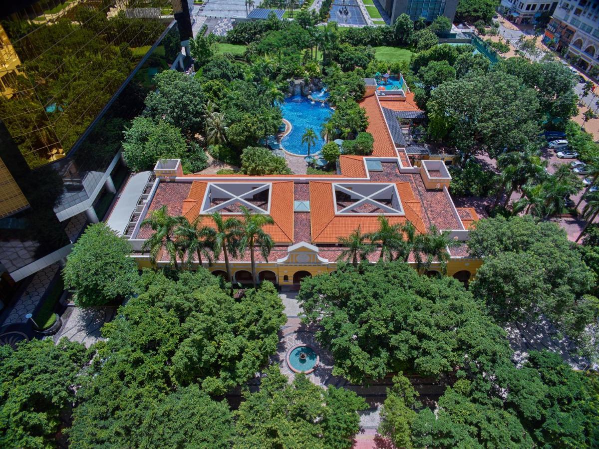 Hotel Artyzen Grand Lapa Macao Exteriér fotografie The swimming pool at the Mandarin Oriental, Hong Kong
