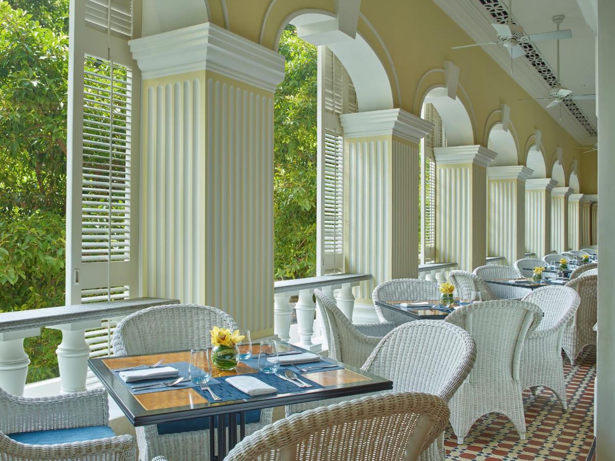 Hotel Artyzen Grand Lapa Macao Exteriér fotografie The Long Bar at Raffles Hotel