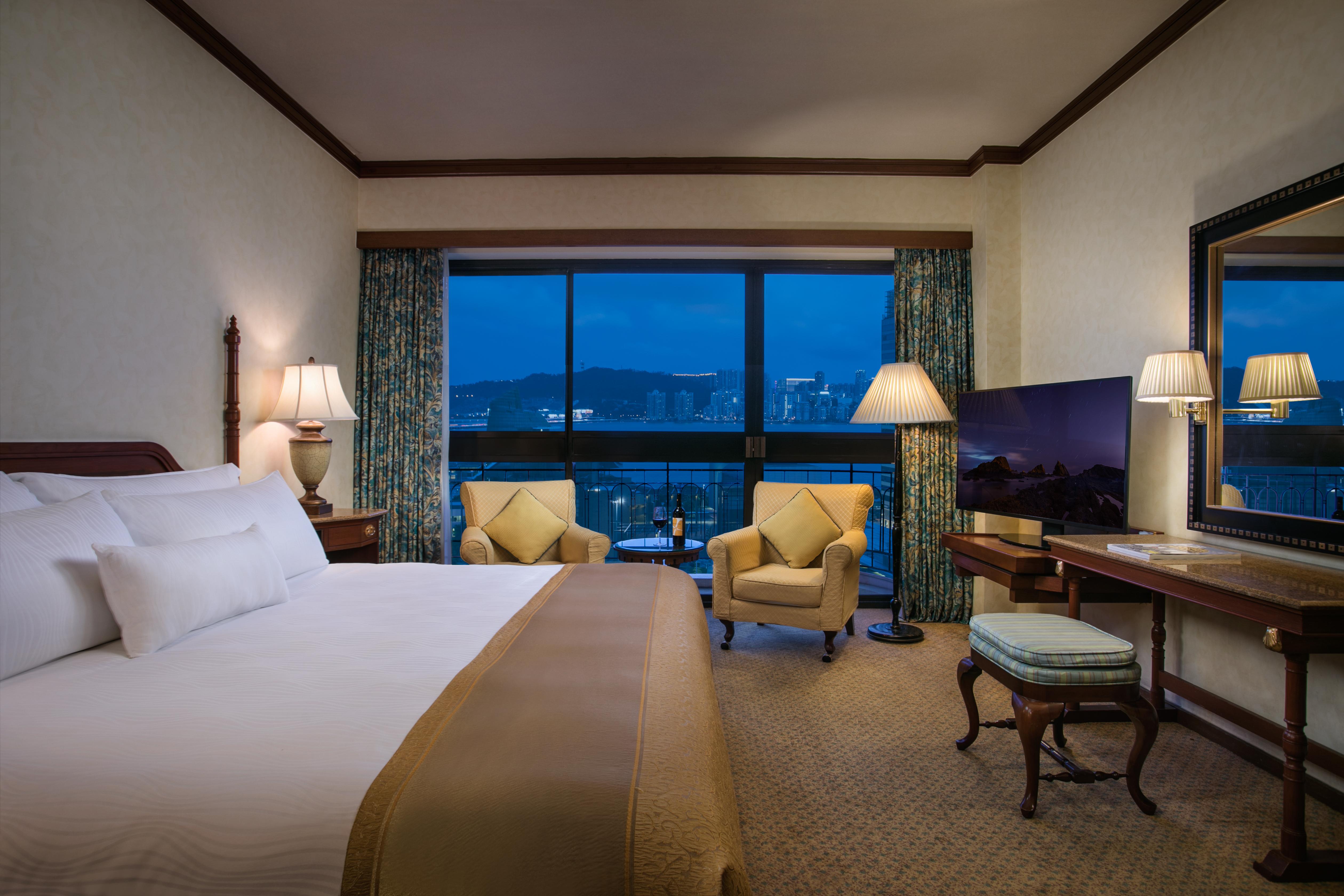 Hotel Artyzen Grand Lapa Macao Exteriér fotografie A guest room at the Conrad Hong Kong