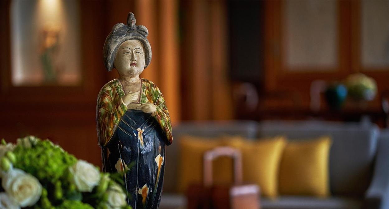 Hotel Artyzen Grand Lapa Macao Exteriér fotografie A figure of a Chinese lady
